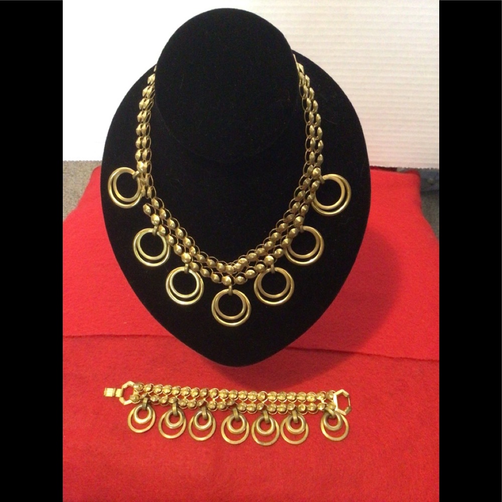 Vintage Gold Tone Circle Choker w Matching Bracelet